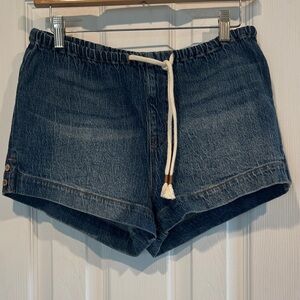 Roxy Dark Blue Jean Shorts with Drawstring. Size M. NWT.